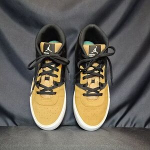 Nike Men's Black and Brown Sneakers